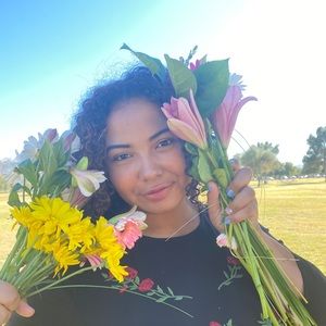 Meet your Posher, Briana